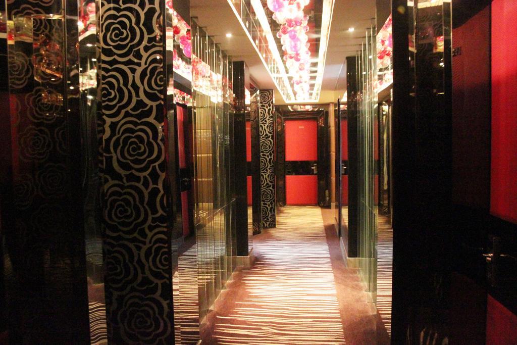 Harbin Yakelai Holiday Hotel Esterno foto